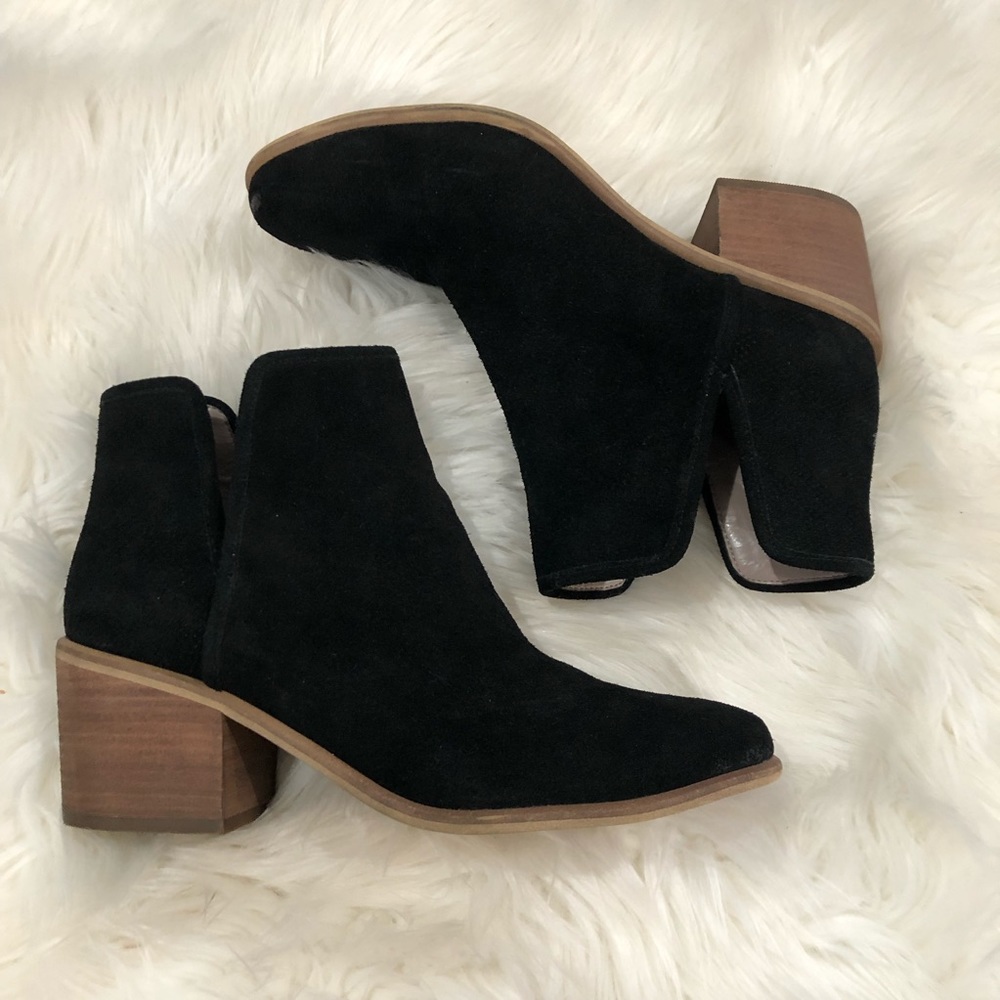 Nordstrom BP Black Suede Heel Booties size 9